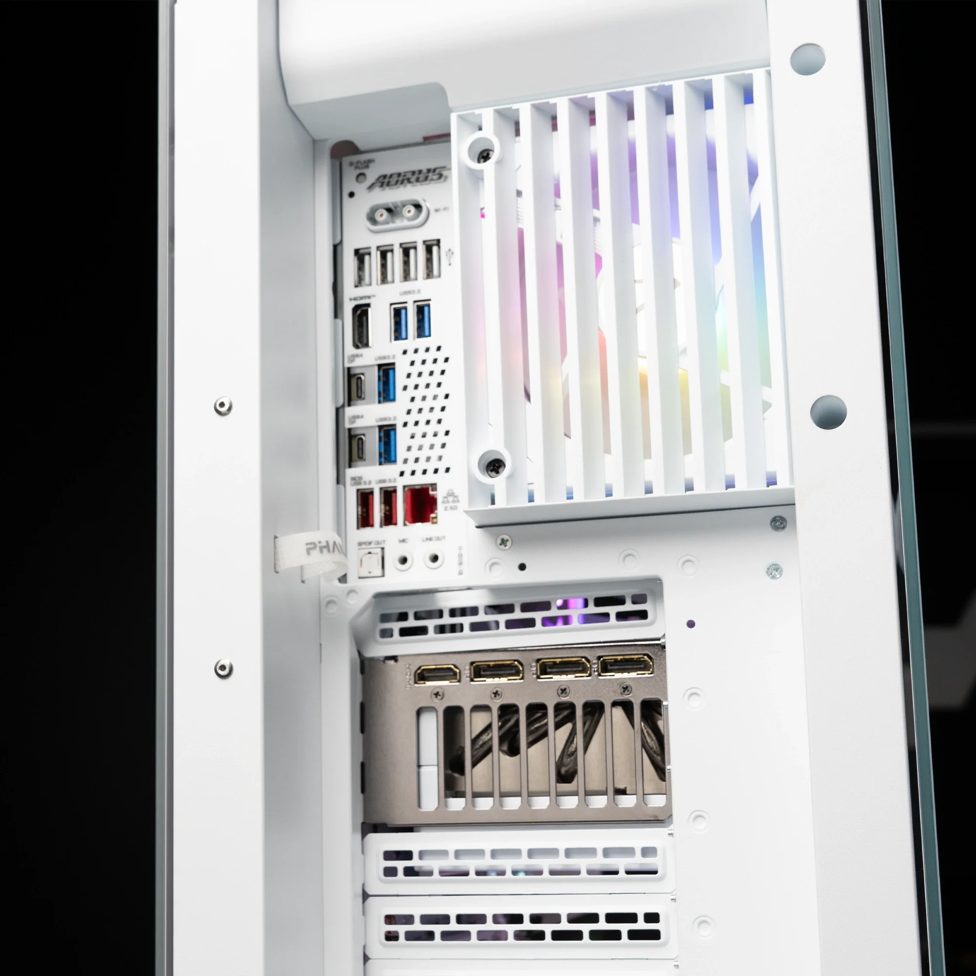AETHER : LVL 10 ICE MAX / R9 9950X3D | RTX 5090 | 64GB RAM - Image 5