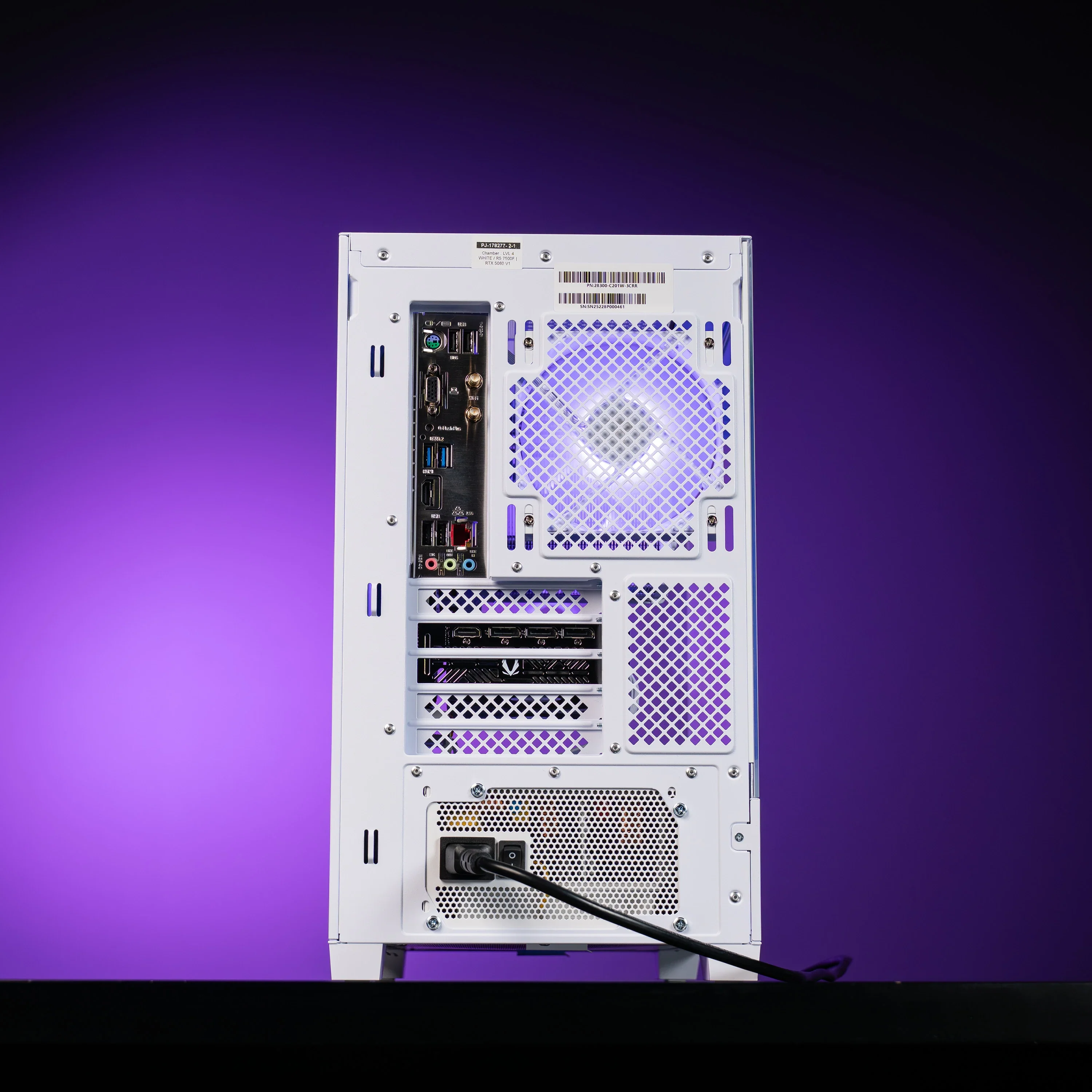 CHAMBER : LVL 4 WHITE / R5 7500F | RTX 5060 - Image 4