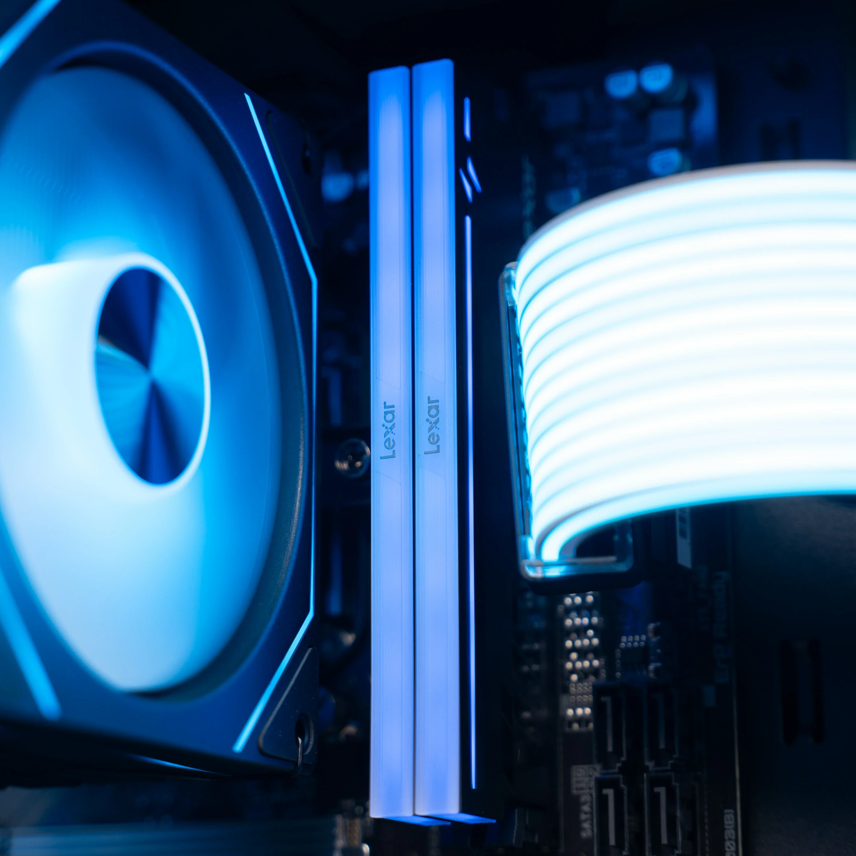 CHAMBER: LVL 8 / R7 7700 | RTX 5070 Ti | 32GB RAM - Image 4