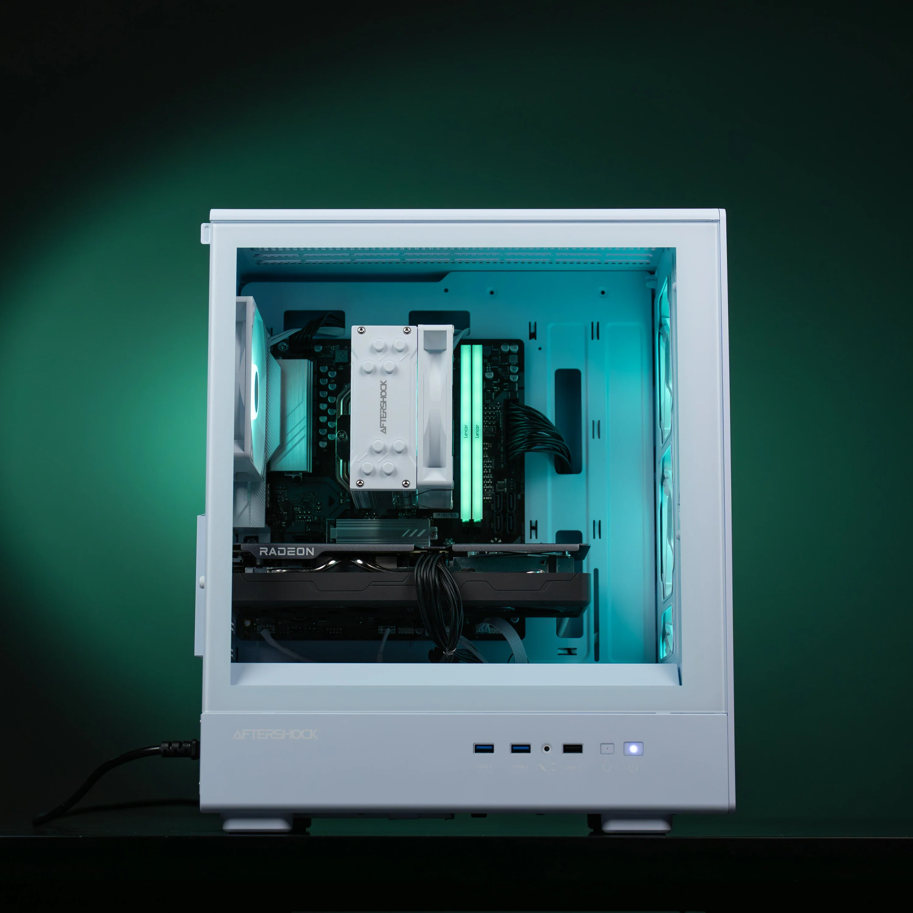 CLOUD : LVL 6 PRO / R7 7700 | RX 9060 XT 16GB | 32GB RAM - Image 5