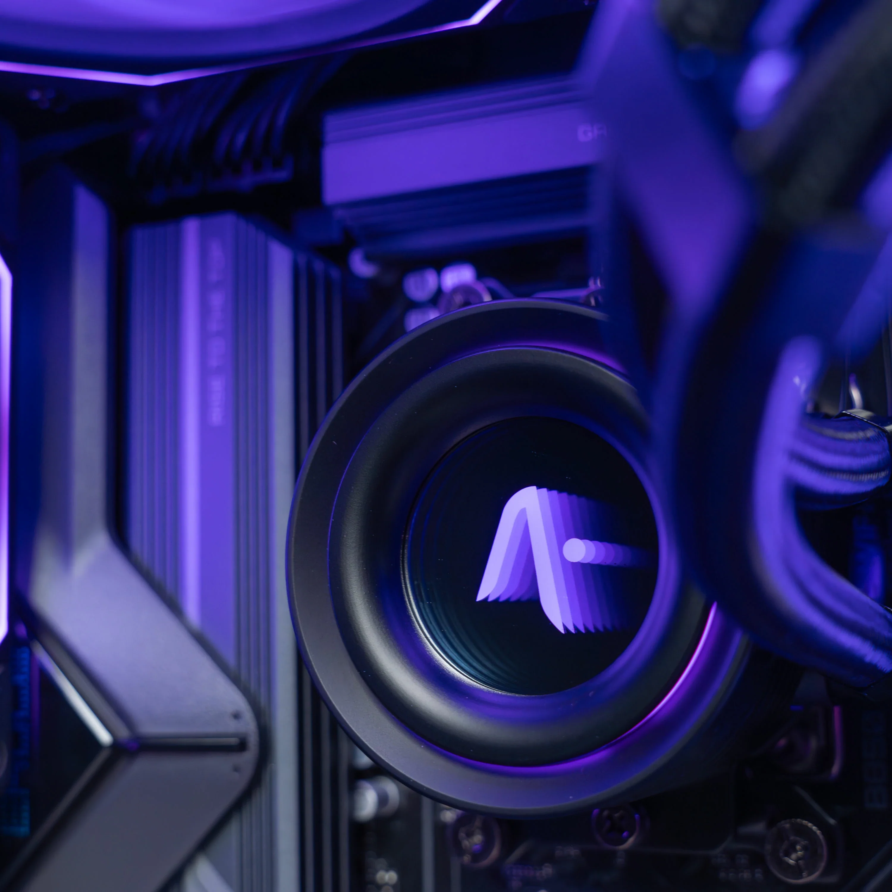 NIMBUS : LVL 8 PRO / R7 7800X3D | RTX 5070 Ti | 32GB RAM - Image 3